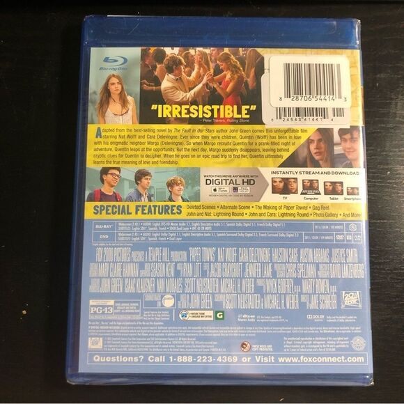 Paper Towns SEALED Dvd blu-ray disc complete NEW - Picture 2 of 3